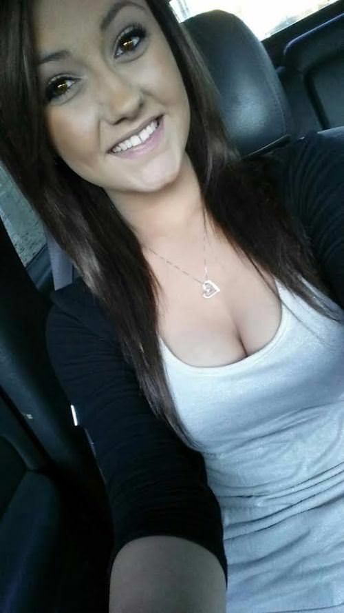 Otomobil Kullanırken Selfie Modası