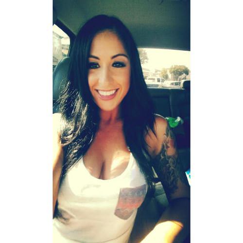 Otomobil Kullanırken Selfie Modası