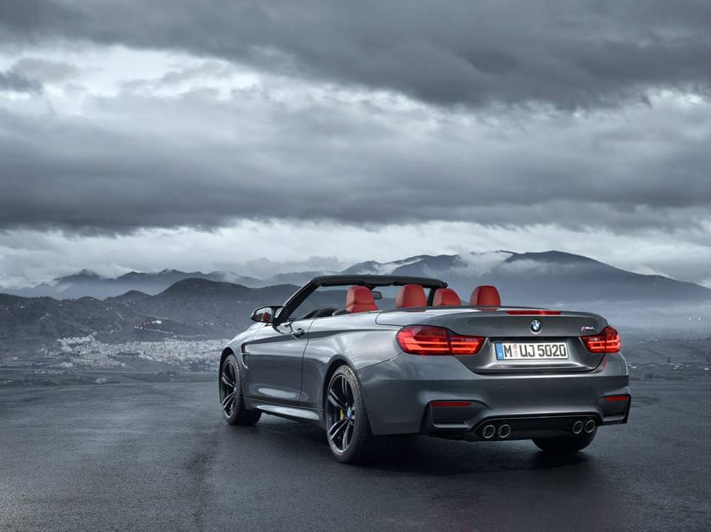BMW M4 Üstünü Açtı