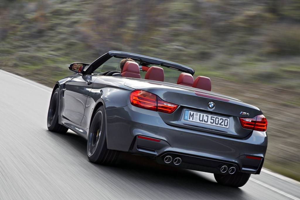 BMW M4 Üstünü Açtı