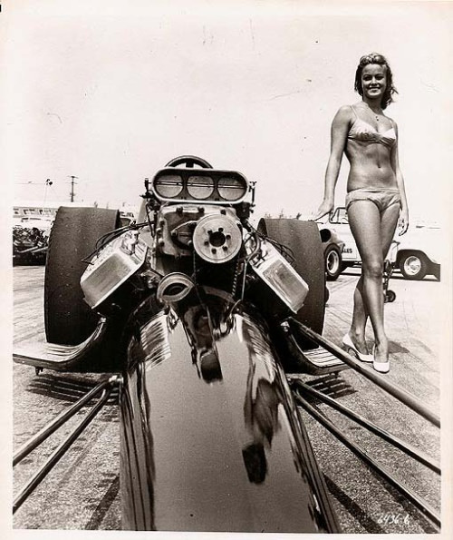 Klasik Otomobillerin Akıl Almaz Kazaları