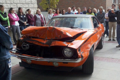 Klasik Otomobillerin Akıl Almaz Kazaları