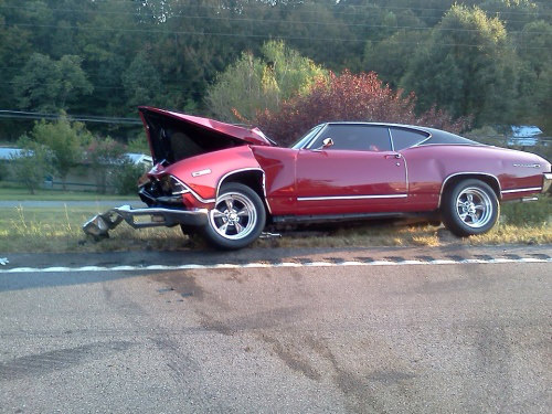 Klasik Otomobillerin Akıl Almaz Kazaları