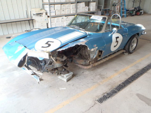 Klasik Otomobillerin Akıl Almaz Kazaları