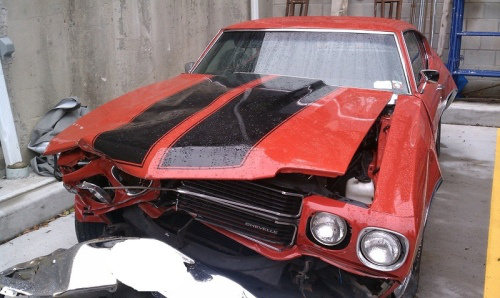 Klasik Otomobillerin Akıl Almaz Kazaları