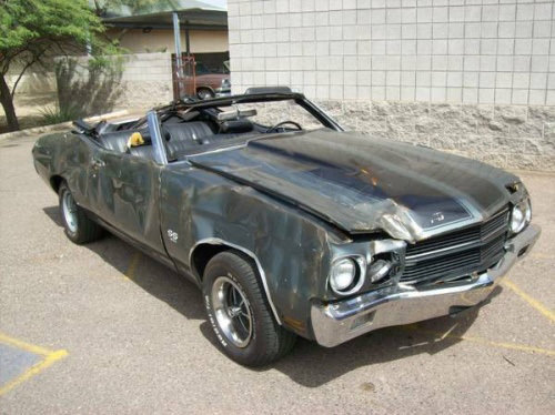 Klasik Otomobillerin Akıl Almaz Kazaları