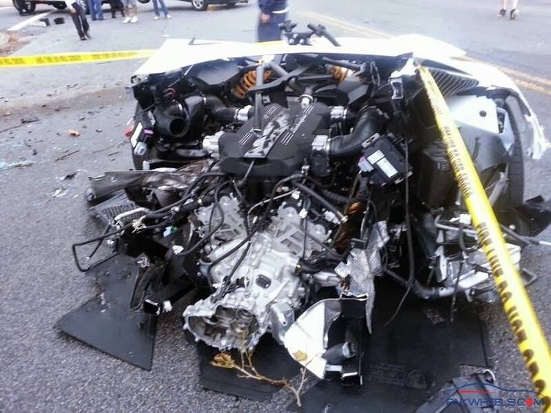 Lamborghini Aventador ikiye bölündü!