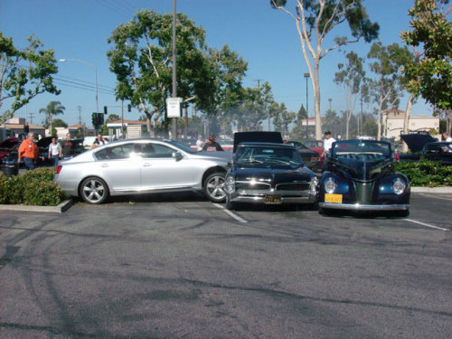 Klasik Otomobillerin Akıl Almaz Kazaları