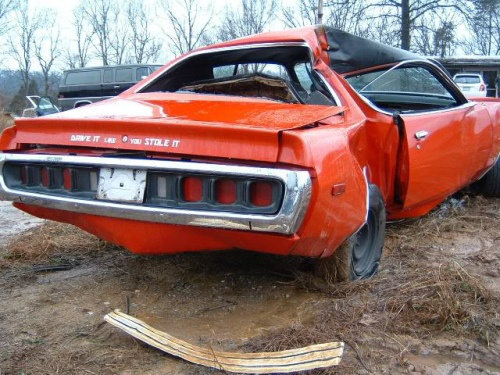 Klasik Otomobillerin Akıl Almaz Kazaları