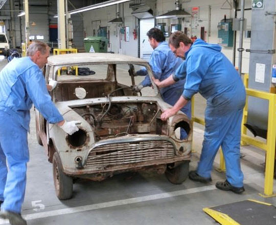 54 Yaşındaki MINI'nin Restorasyon Öyküsü