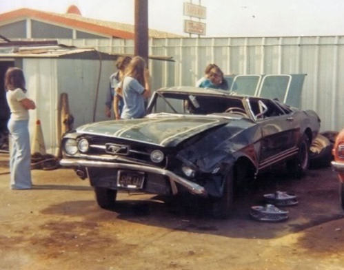 Klasik Otomobillerin Akıl Almaz Kazaları