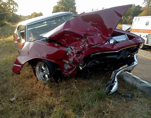 Klasik Otomobillerin Akıl Almaz Kazaları