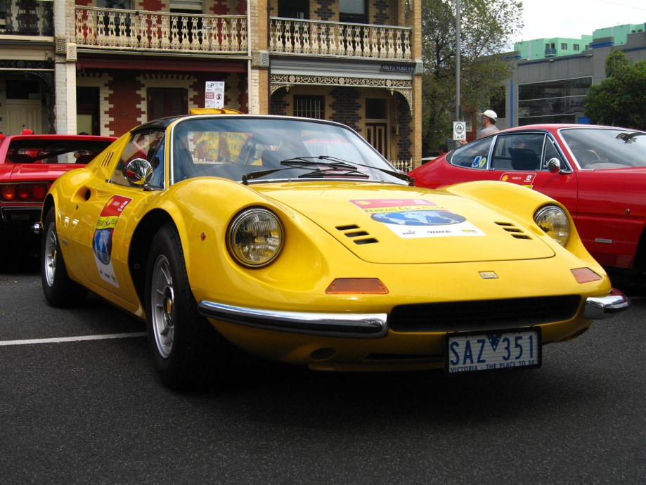 En Güzel Sarı Otomobiller