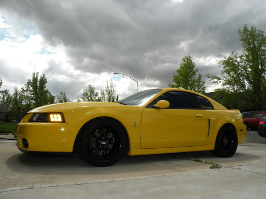 En Güzel Sarı Otomobiller