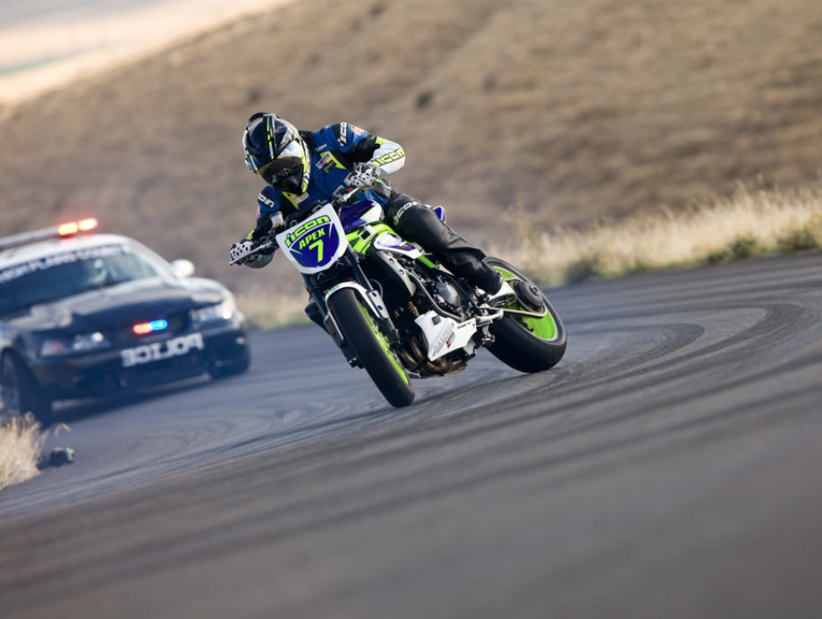 Motosikletler de Yanlar