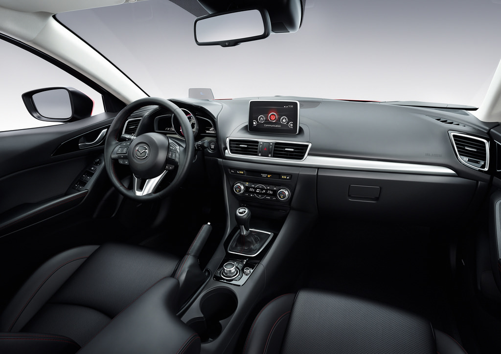 Yeni Mazda3 Türkiye'de