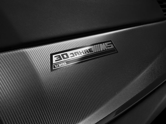 M5 30. Yılını Kutluyor