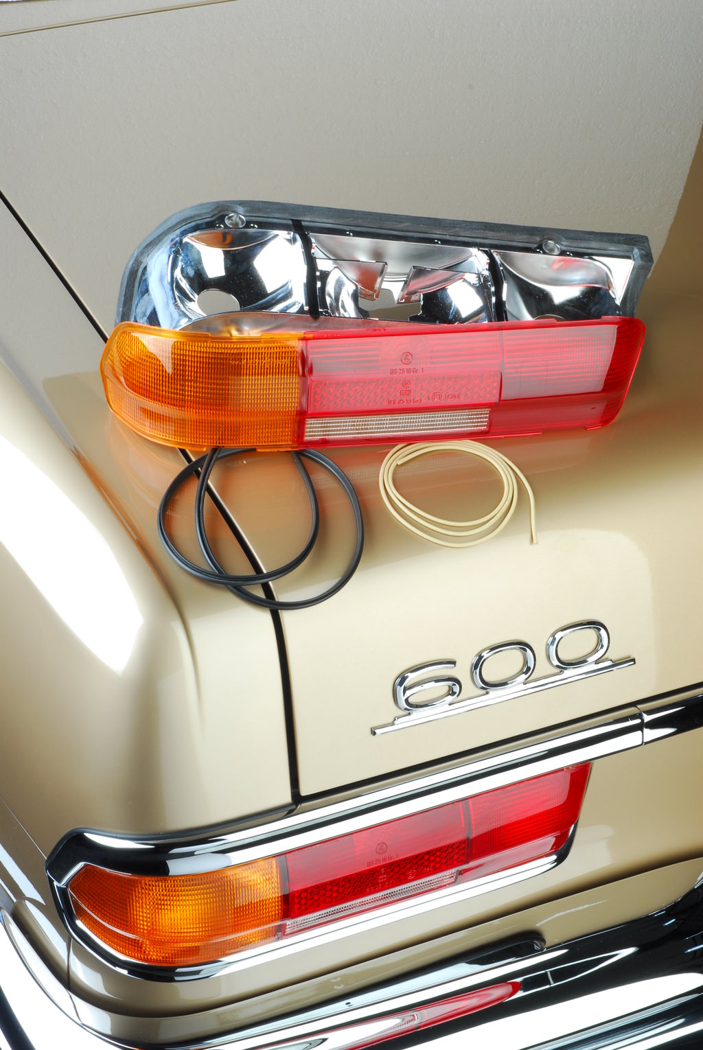 Mercedes-Benz Klasik  Otomobil Merkezi