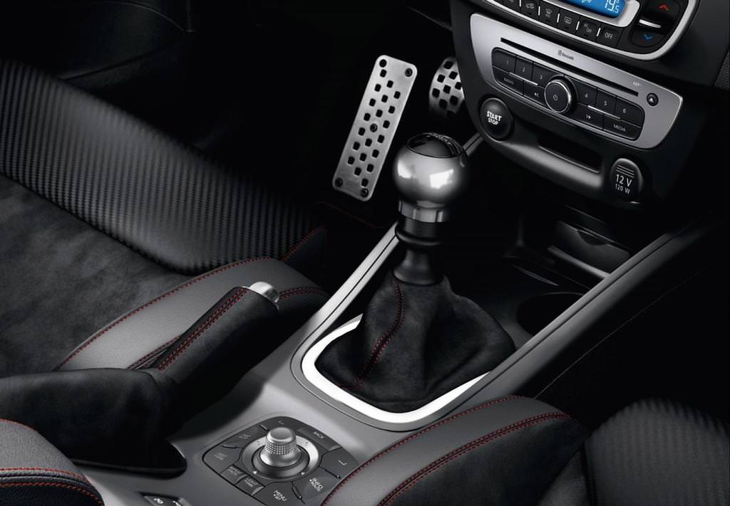 Renault Seat'a Kafayı Taktı