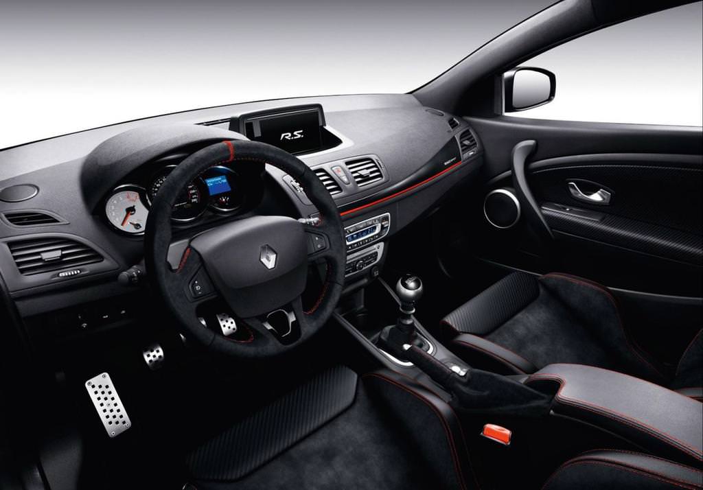 Renault Seat'a Kafayı Taktı