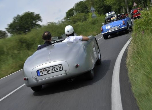 BMW'den Tarihi Mille Miglia Yarışlarına Yolculuk