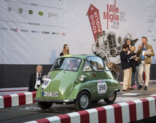 BMW'den Tarihi Mille Miglia Yarışlarına Yolculuk