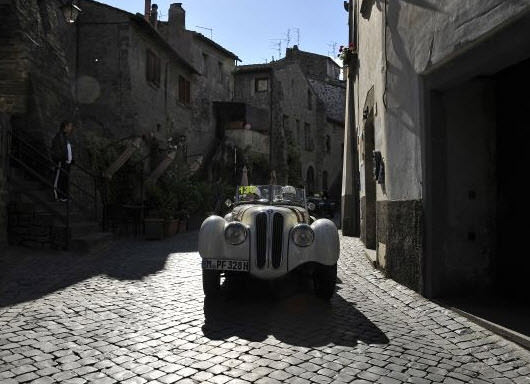 BMW'den Tarihi Mille Miglia Yarışlarına Yolculuk