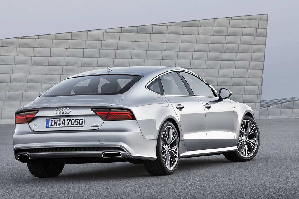 Audi A7 ve S7 Makyajlandı