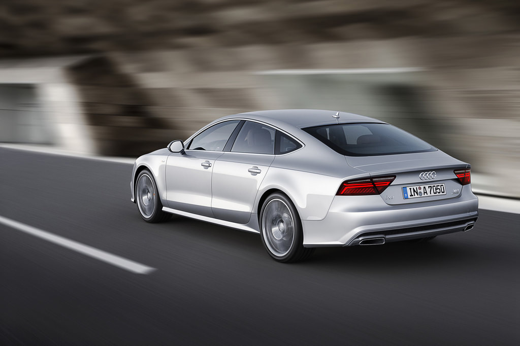 Audi A7 ve S7 Makyajlandı