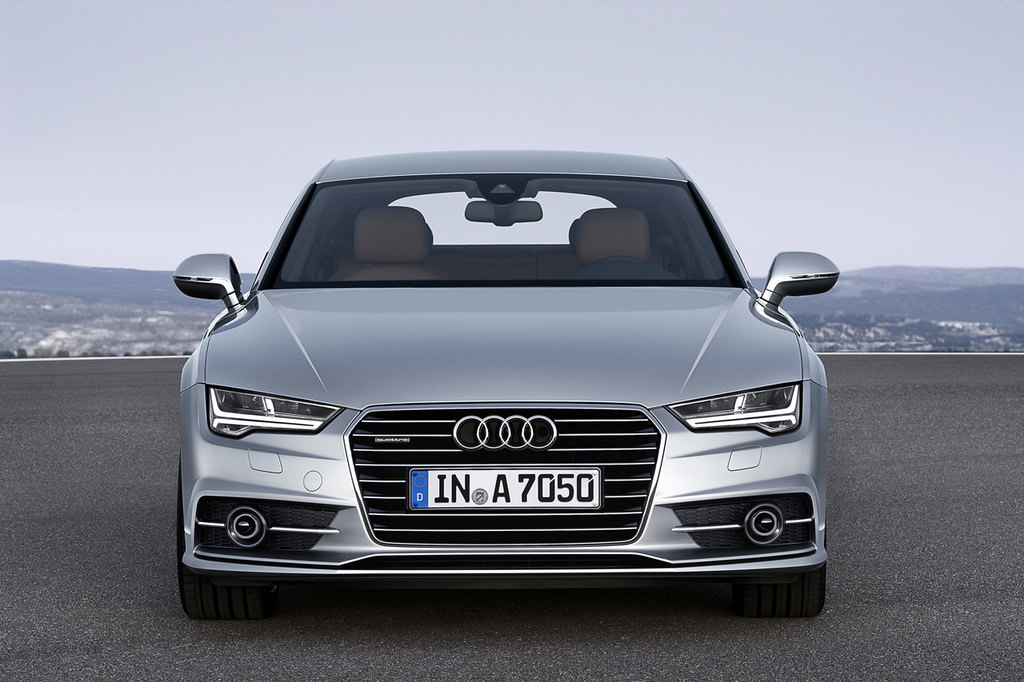 Audi A7 ve S7 Makyajlandı
