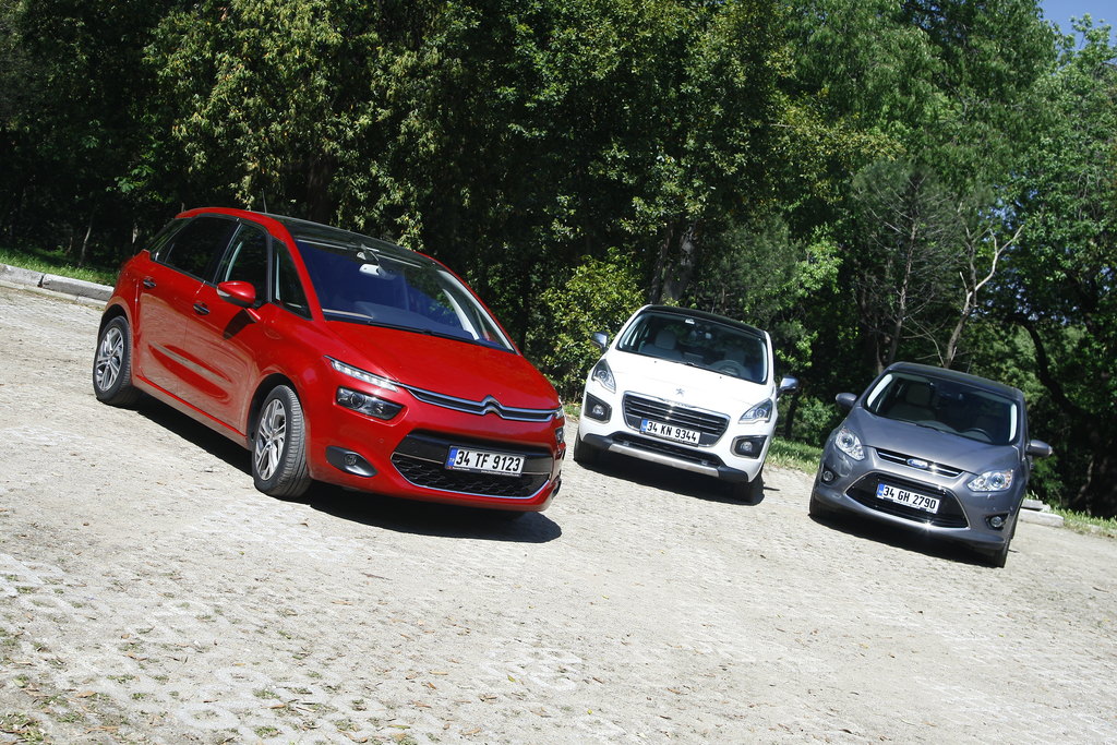 Aile Boyu Otomobiller