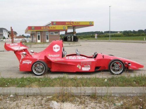 Kendine Formula1 Otomobili Yaptı