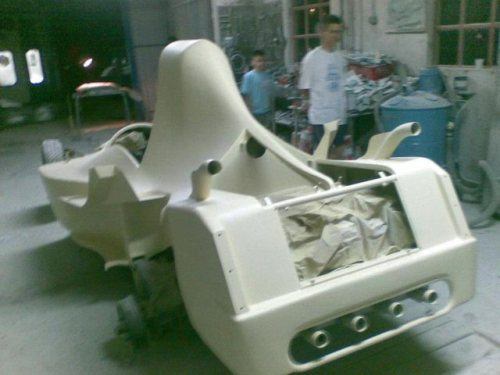 Kendine Formula1 Otomobili Yaptı
