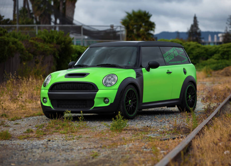 Yeşil Bir Otomobile Hiç Bu Kadar Yakışmamıştı