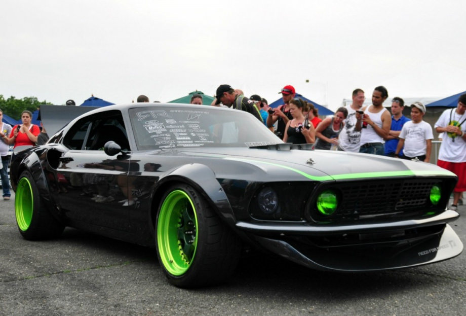 Yeşil Bir Otomobile Hiç Bu Kadar Yakışmamıştı