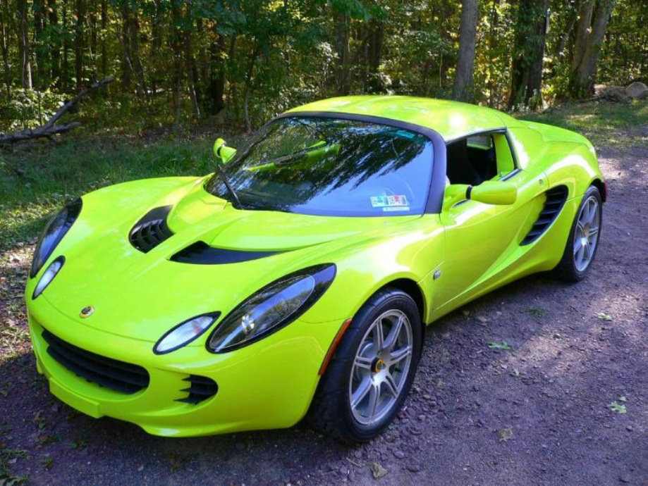 Yeşil Bir Otomobile Hiç Bu Kadar Yakışmamıştı