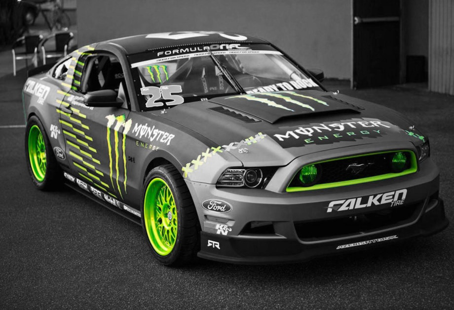 Yeşil Bir Otomobile Hiç Bu Kadar Yakışmamıştı