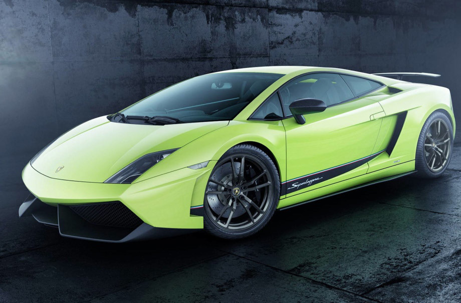 Yeşil Bir Otomobile Hiç Bu Kadar Yakışmamıştı