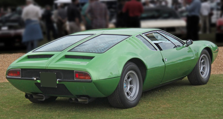 Yeşil Bir Otomobile Hiç Bu Kadar Yakışmamıştı