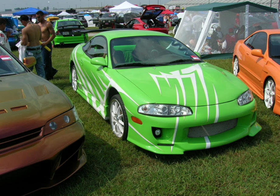 Yeşil Bir Otomobile Hiç Bu Kadar Yakışmamıştı