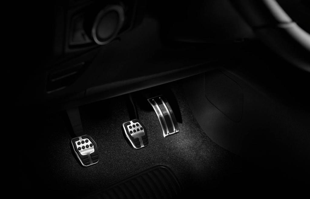 İnce Ruhlular İçin Değil Focus ST