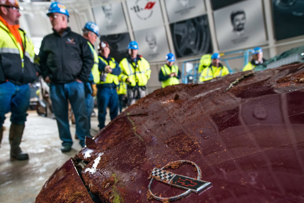 Corvette Müzesi Çöktü!