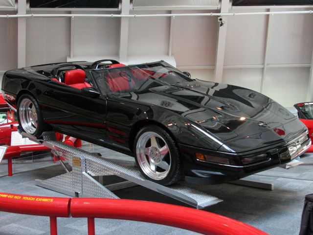 Corvette Müzesi Çöktü!