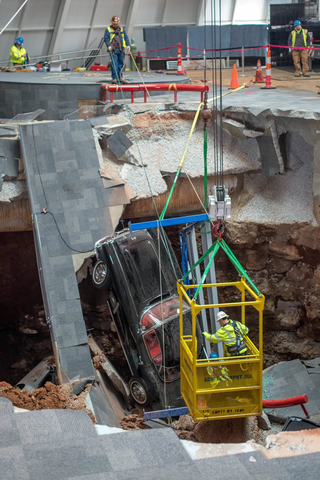 Corvette Müzesi Çöktü!