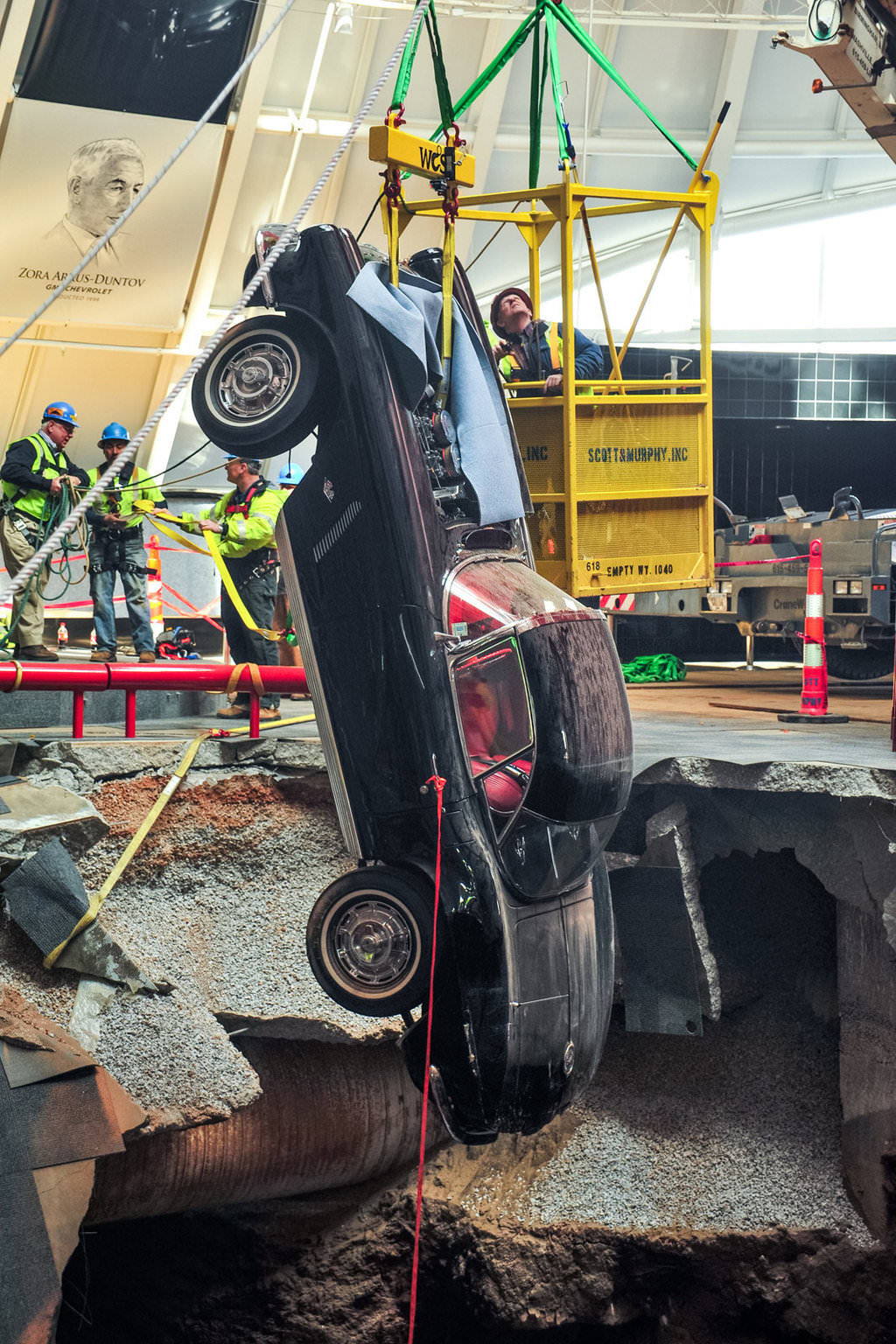 Corvette Müzesi Çöktü!