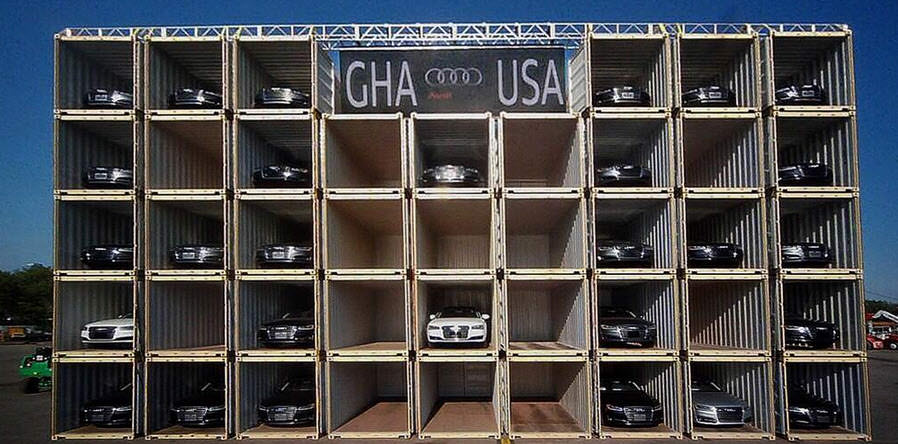 Otomobiller Sahaya İndi