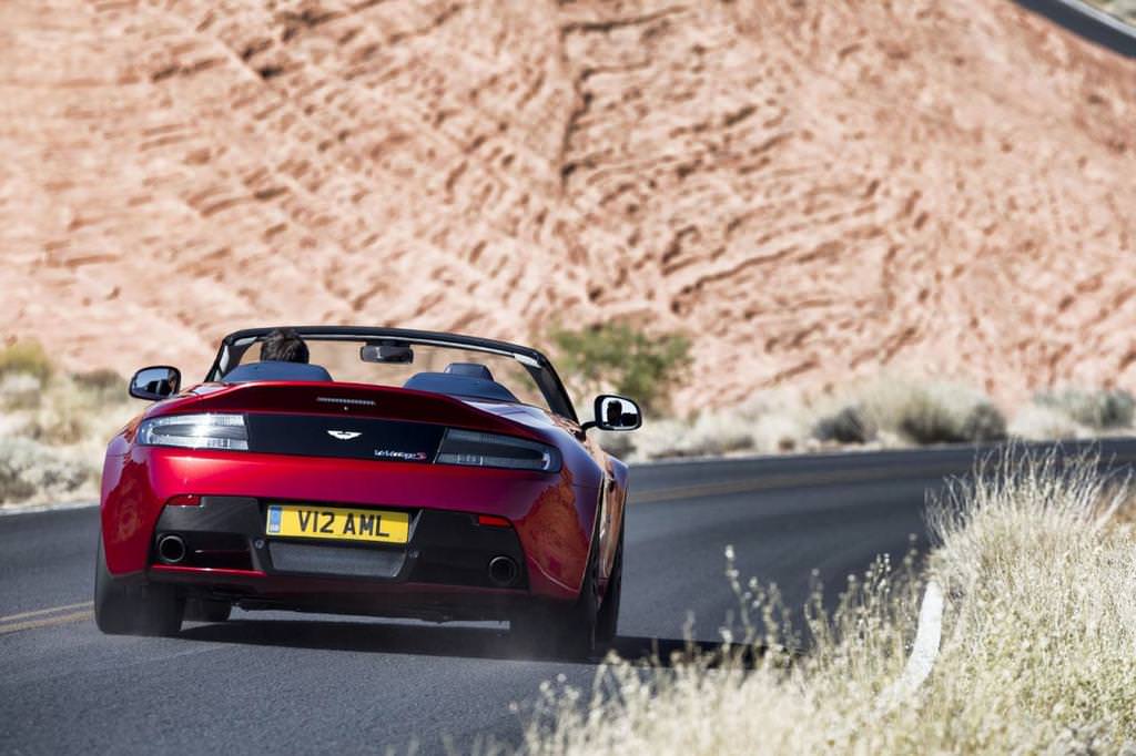 Aston Martin'in En Hızlı ve En Güçlü Roadster'ı