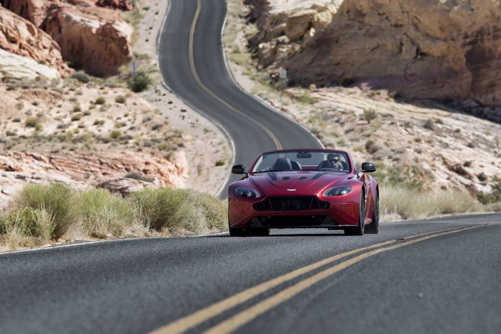 Aston Martin'in En Hızlı ve En Güçlü Roadster'ı