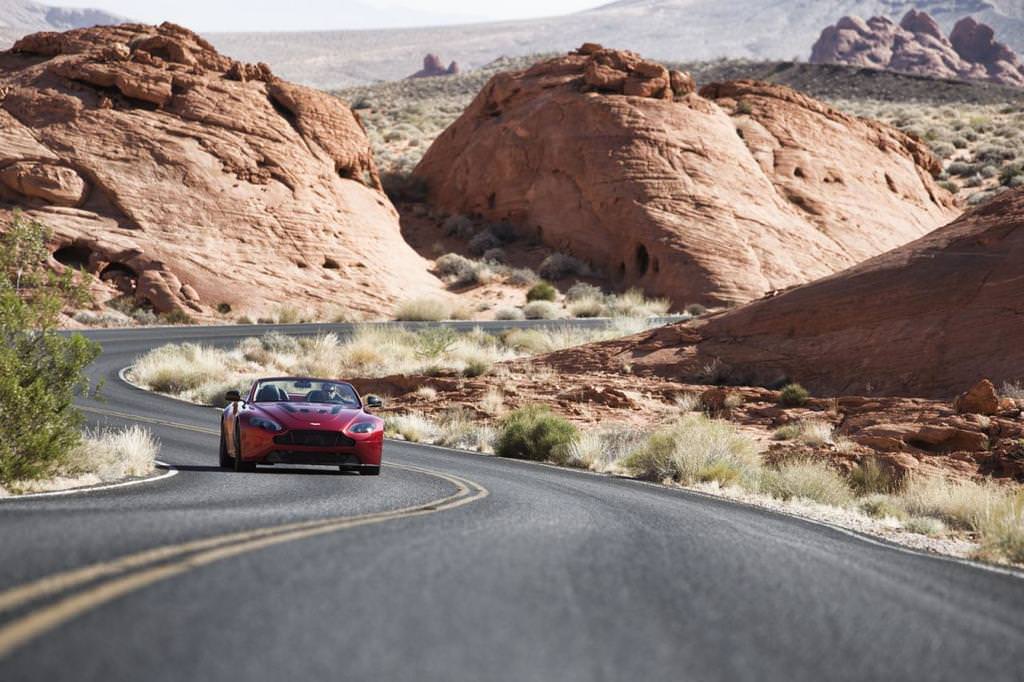 Aston Martin'in En Hızlı ve En Güçlü Roadster'ı