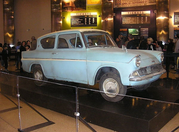 Film  ve Dizilerle Özdeşleşen Efsane Otomobiller